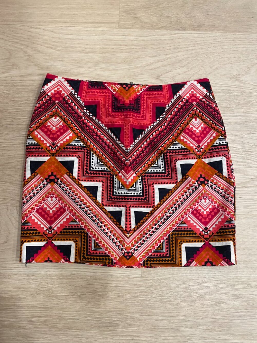 Geometric print skirt